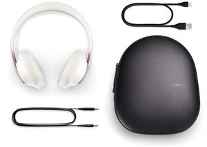 eBookReader Bose noise cancelling headphones 700 inde i pakken